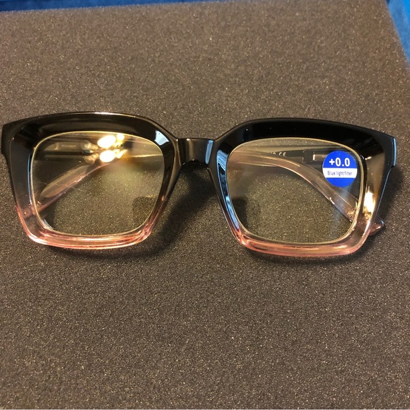 Fashion Glasses with no prescription - Picture 4 of 7